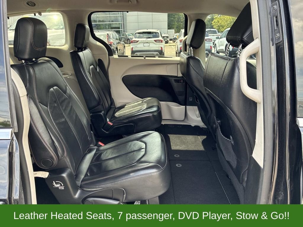 Used 2017 Black Chrysler Touring L image 10