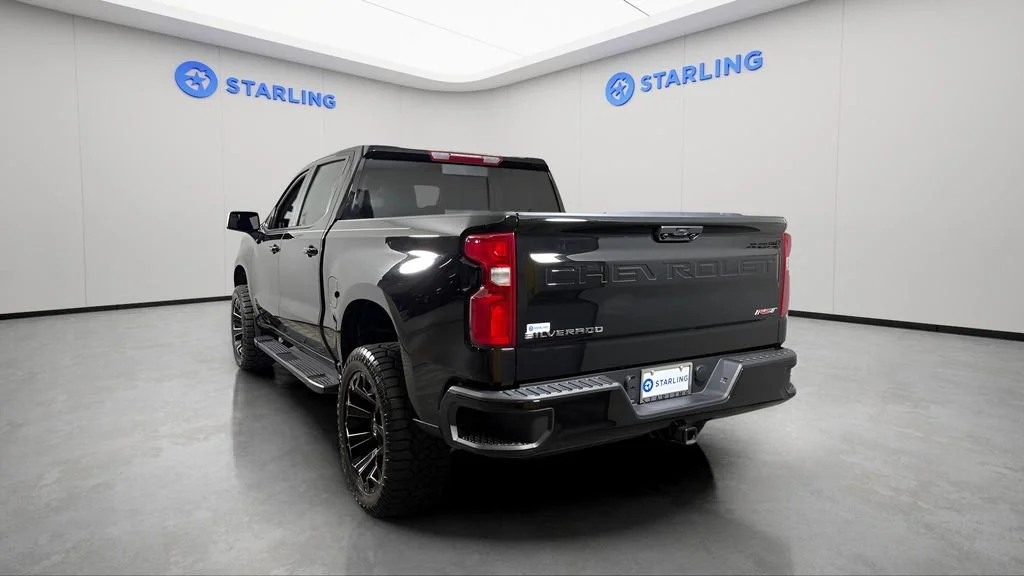 Used 2025 Black Chevrolet RST image 6