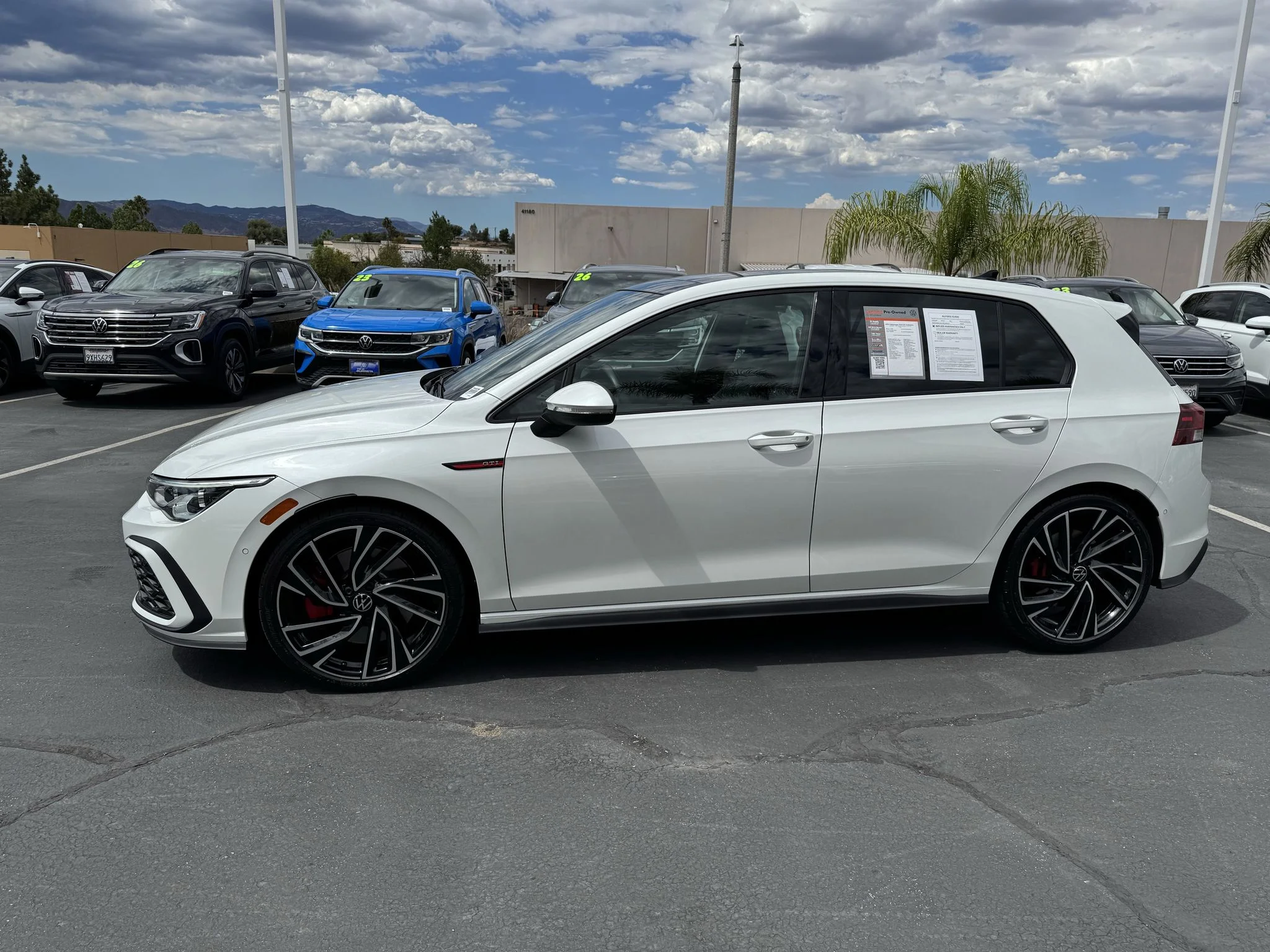 Used 2024 Opal White Pearl Volkswagen Autobahn image 9