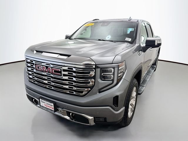 Used 2023 Silver GMC Denali image 3