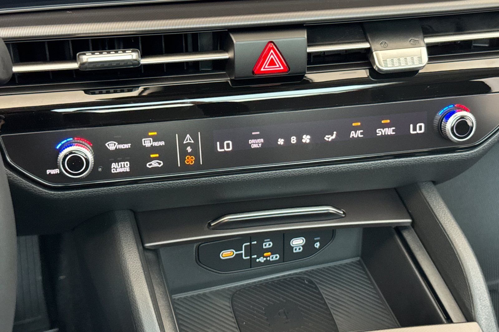 2026 Kia Sportage SX Prestige Hybrid - Photo 17