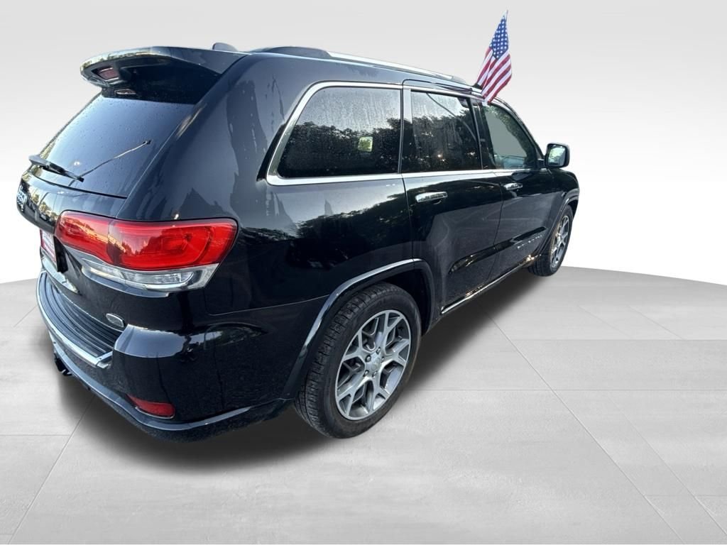 Used 2019 Black Jeep Overland image 7