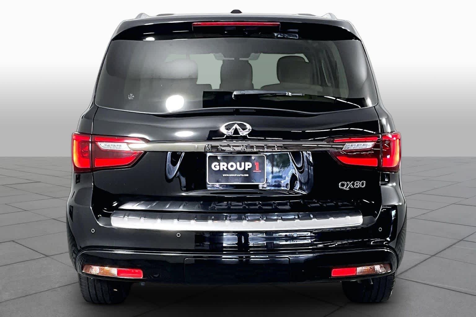 Used 2023 Black Obsidian INFINITI PREMIUM SELECT image 5