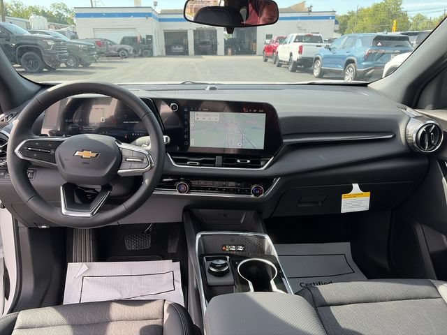 2027 Chevrolet Equinox LT - Photo 12