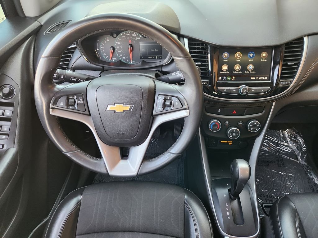 Used 2022 Summit White Chevrolet LT image 29