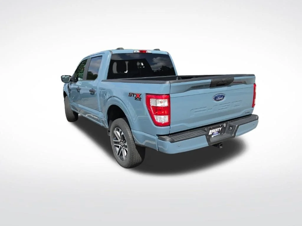 Used 2023 Blue Ford XL image 4