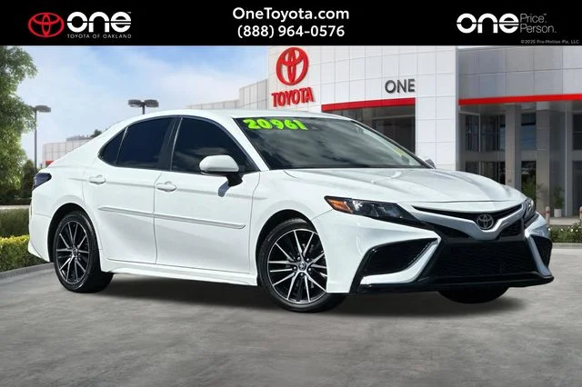 2021 Toyota Camry SE