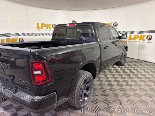 New 2026 Diamond Black Crystal Pearl-Coat Exterior Paint RAM BIG HORN image 3