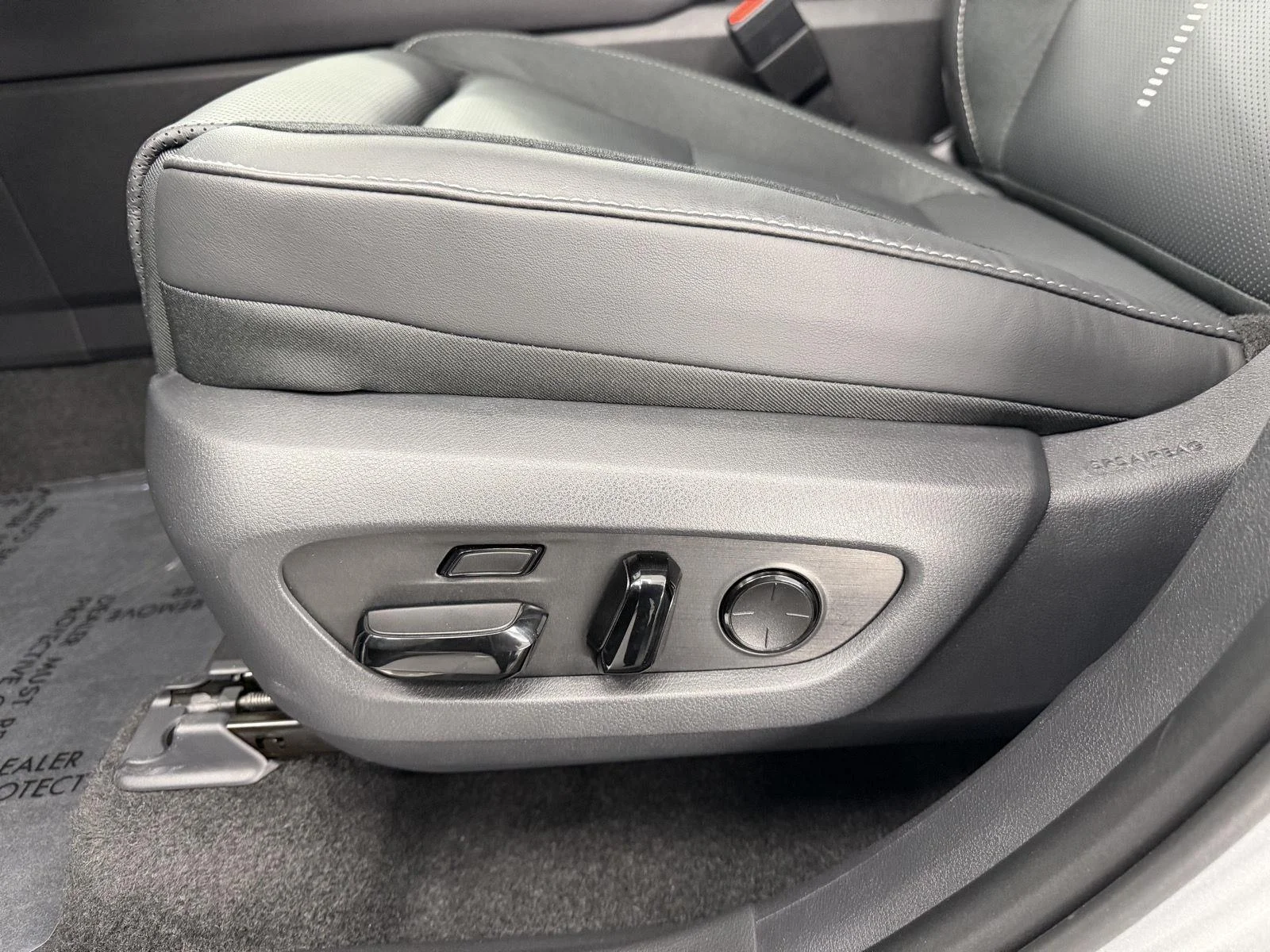 2026 Lexus TX Luxury - Photo 19