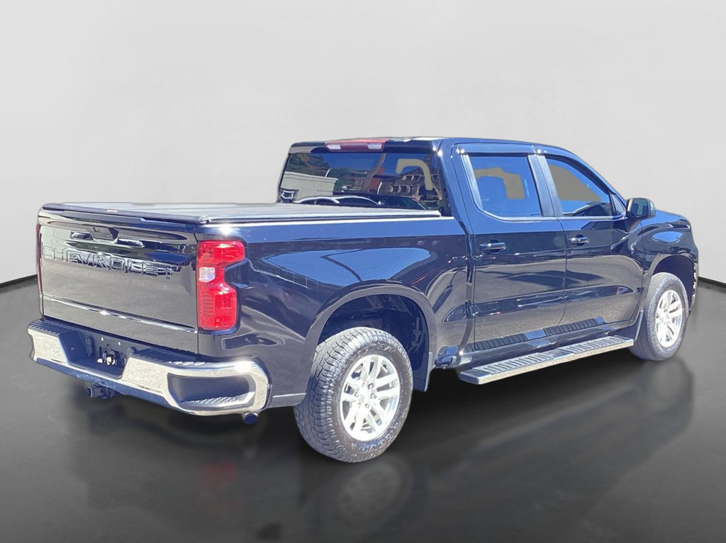 Used 2021 BLACK Chevrolet LT image 5