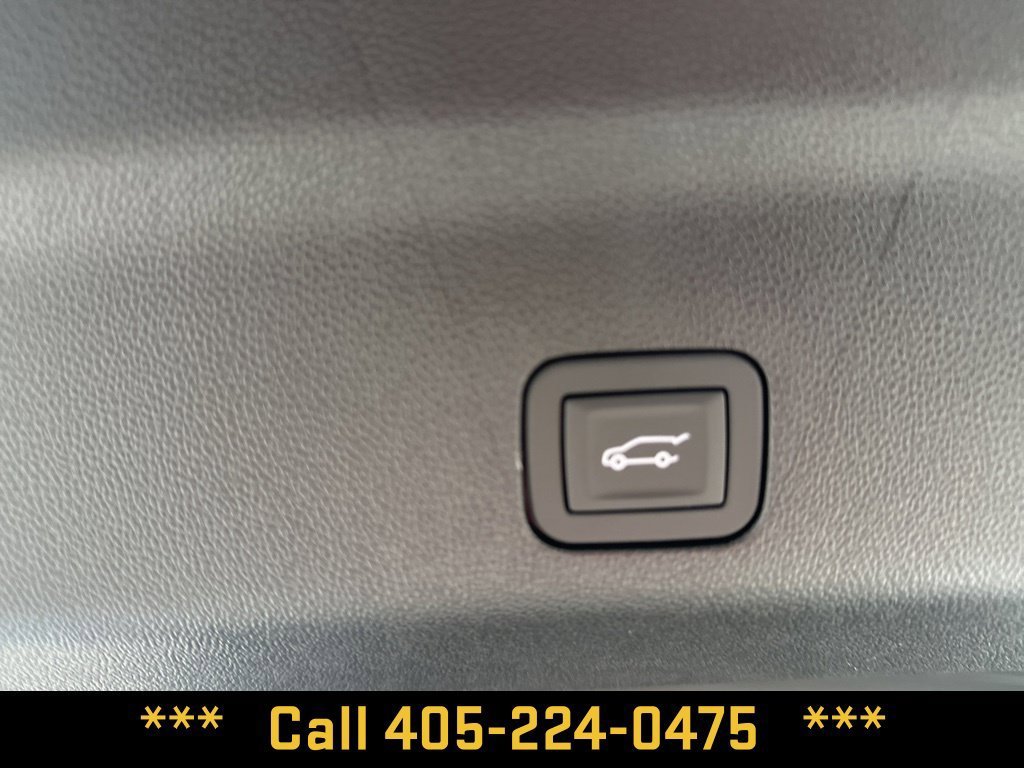 2026 GMC Yukon Denali - Photo 34