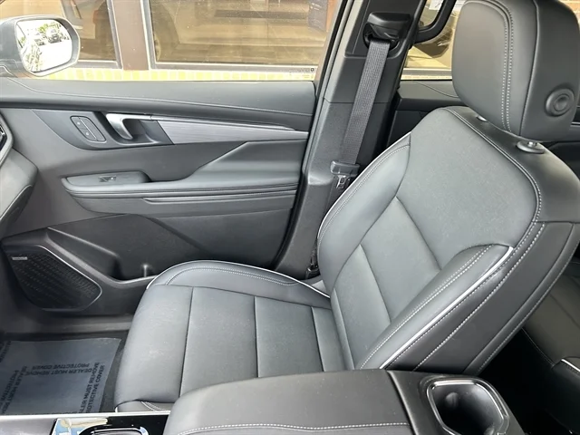 Used 2025 GRAY BUICK Preferred image 16