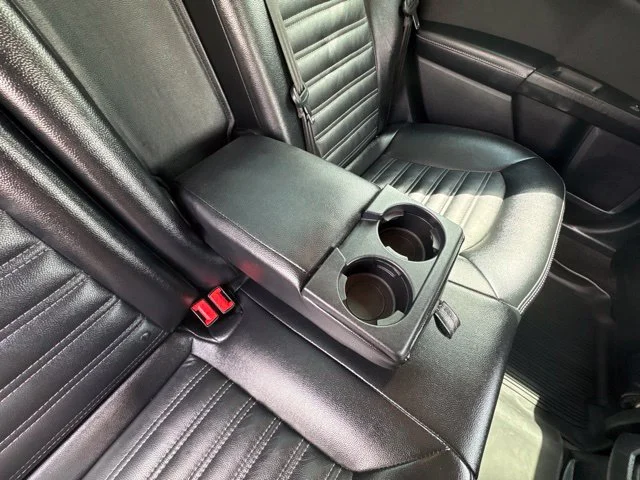 Used 2019 Black Ford SE image 26