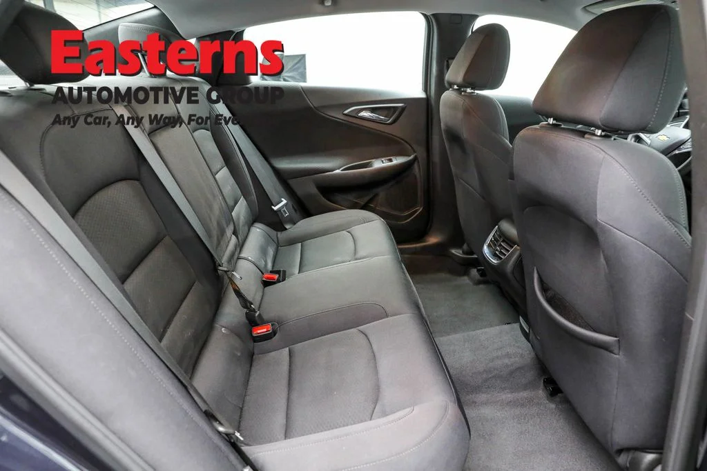Used 2023 Gray Chevrolet LT image 22