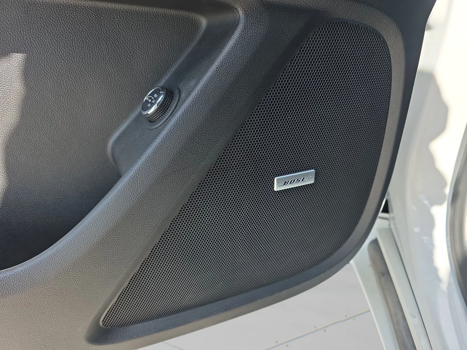 Used 2022 Beige Chevrolet Premier image 20