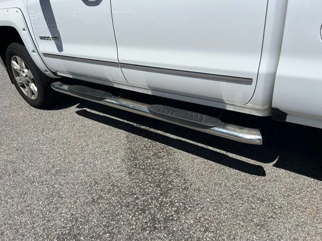 Used 2017 White Chevrolet LTZ image 29