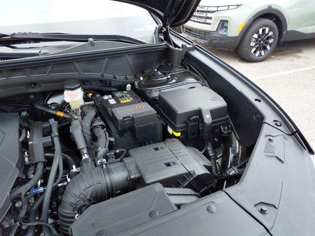 New 2026 Phantom Black Hyundai SE image 17