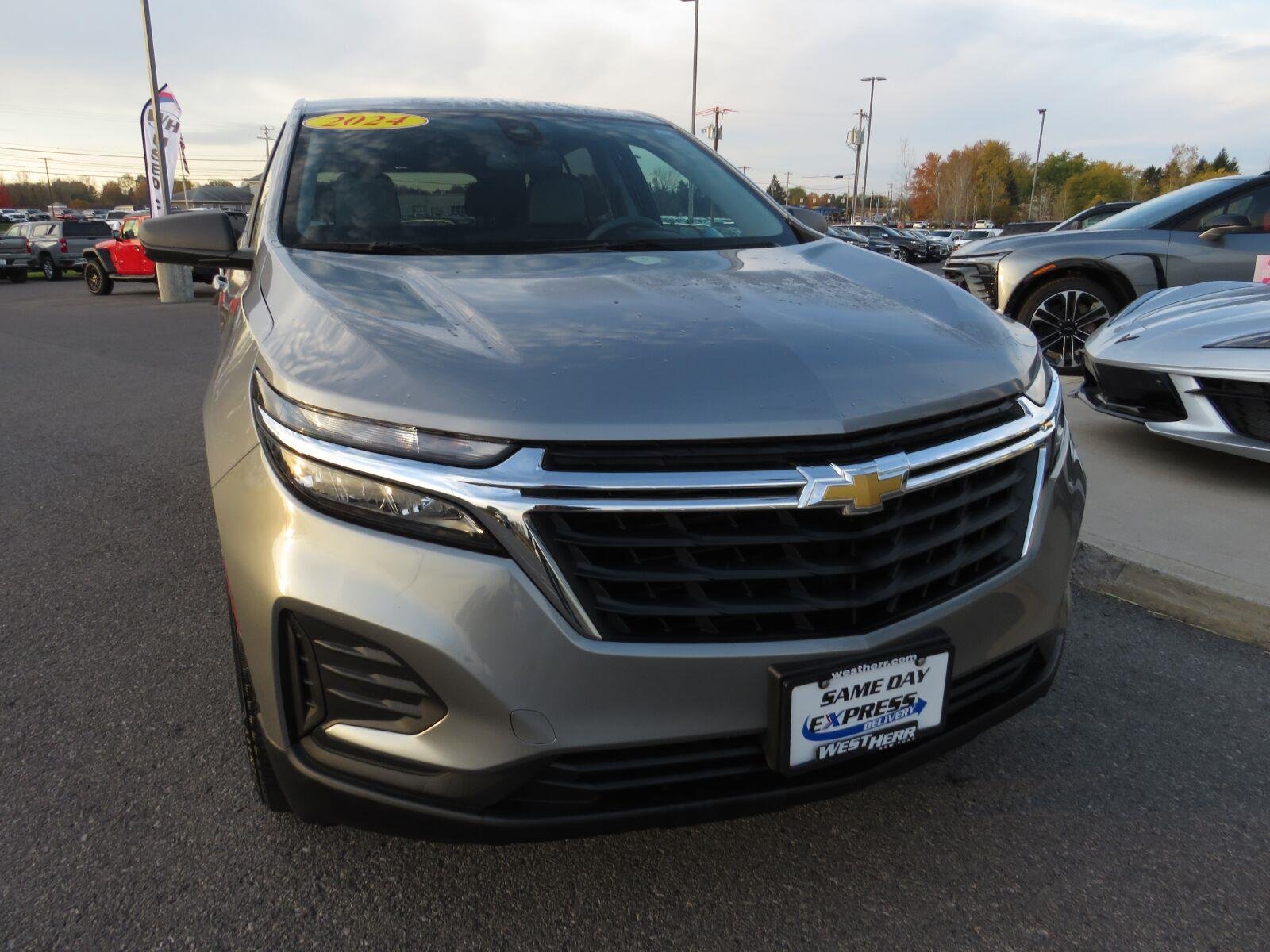 Used 2024 STERLING GRAY METALLIC Chevrolet  image 4