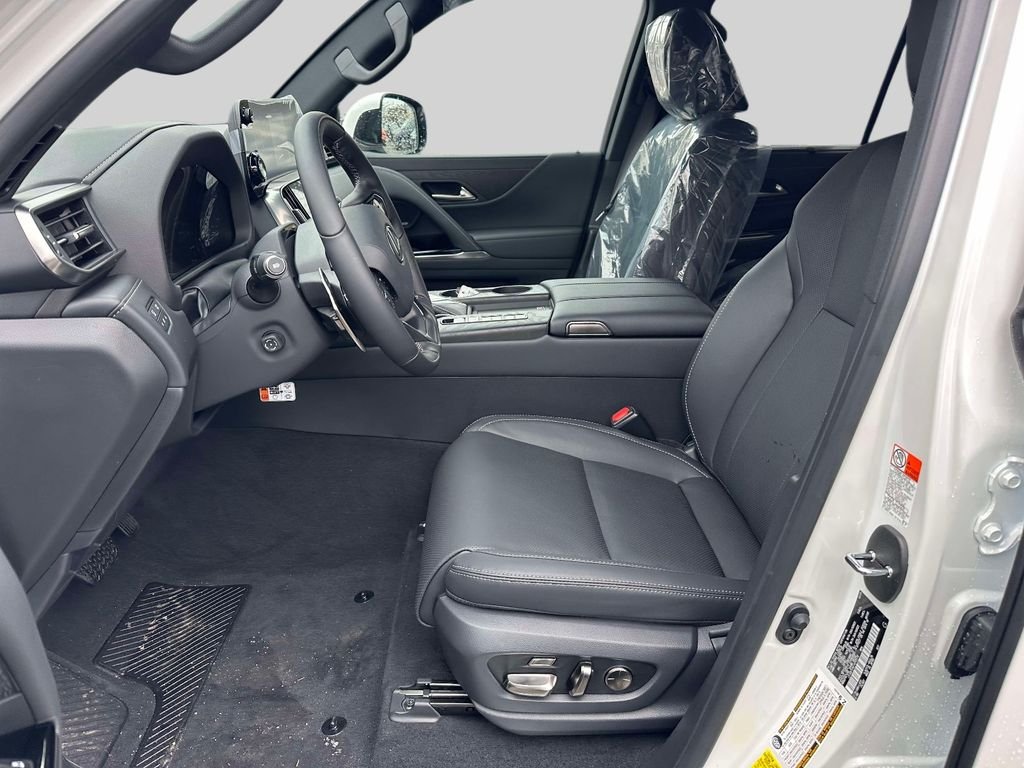 2026 Lexus LX 600 Luxury - Photo 11