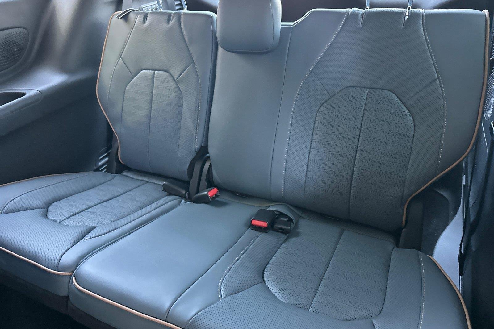 New 2027 Bright White Clearcoat Chrysler Pinnacle image 16