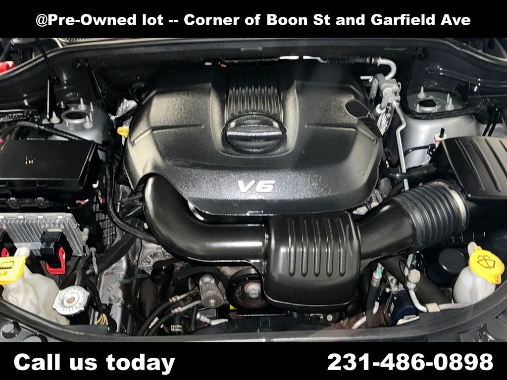Used 2015 Silver Dodge Limited image 10