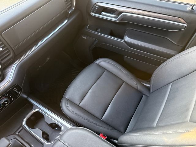 Used 2025 Black Chevrolet LTZ image 13