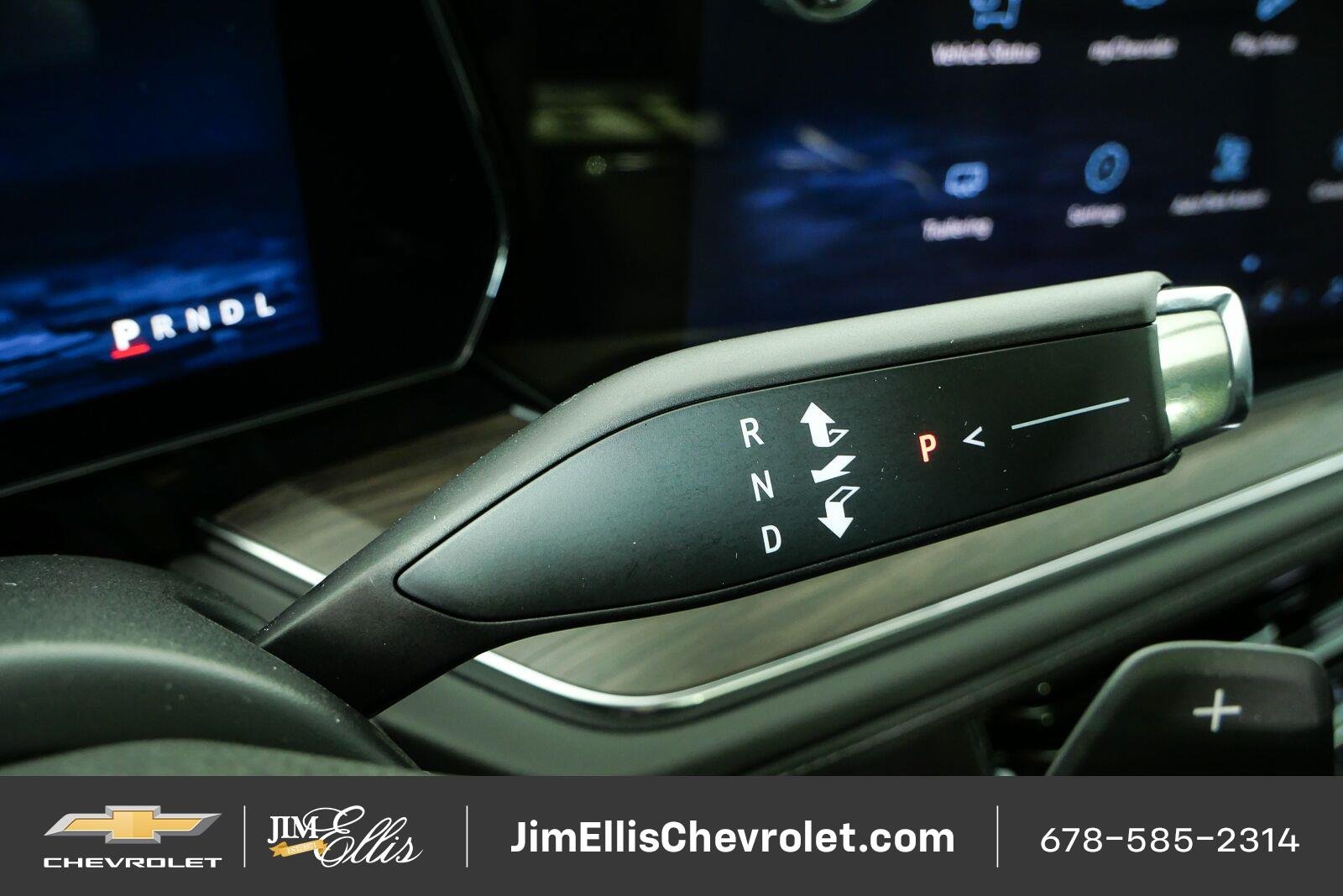 2026 Chevrolet Suburban Z71 - Photo 18