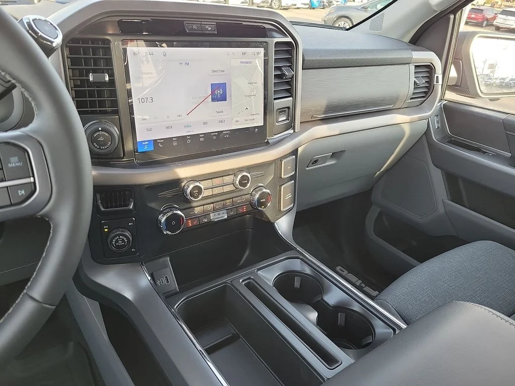 New 2026 Agate Black Metallic Ford XLT image 20
