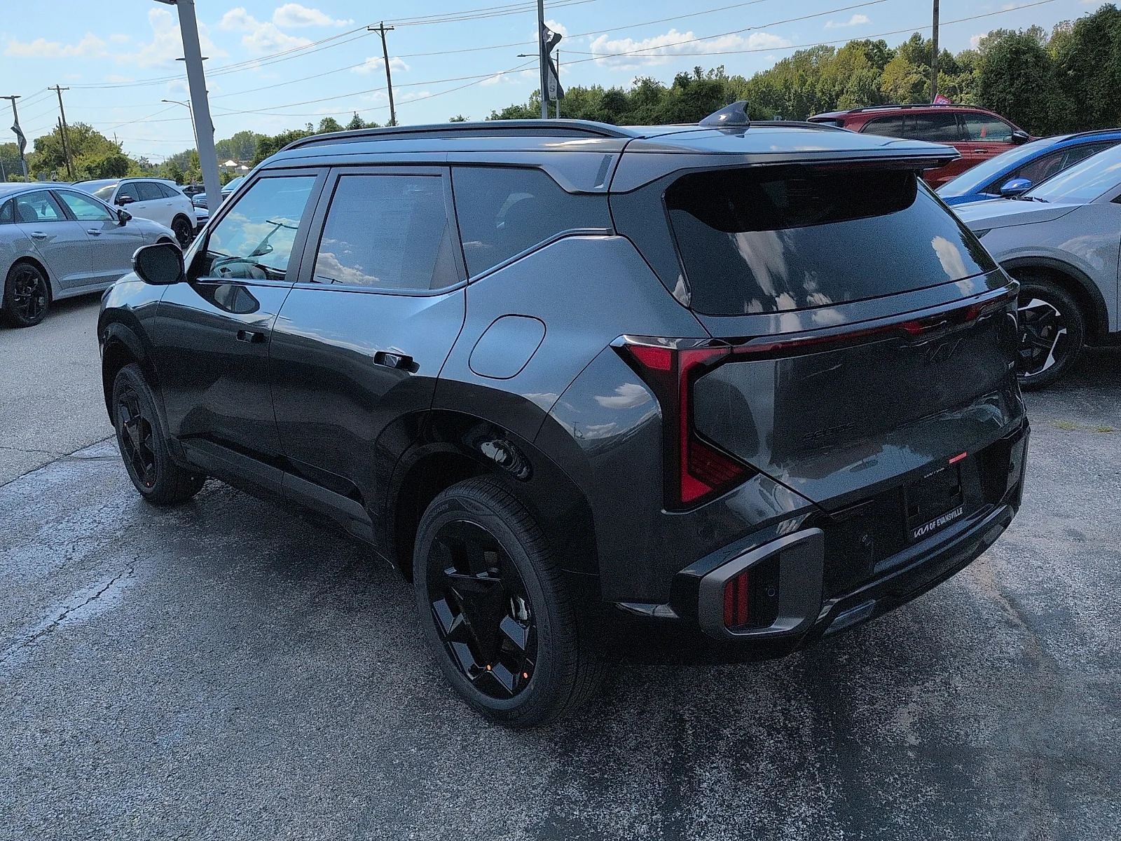 New 2027 Interstellar Gray - AGT Kia X-Line S image 5