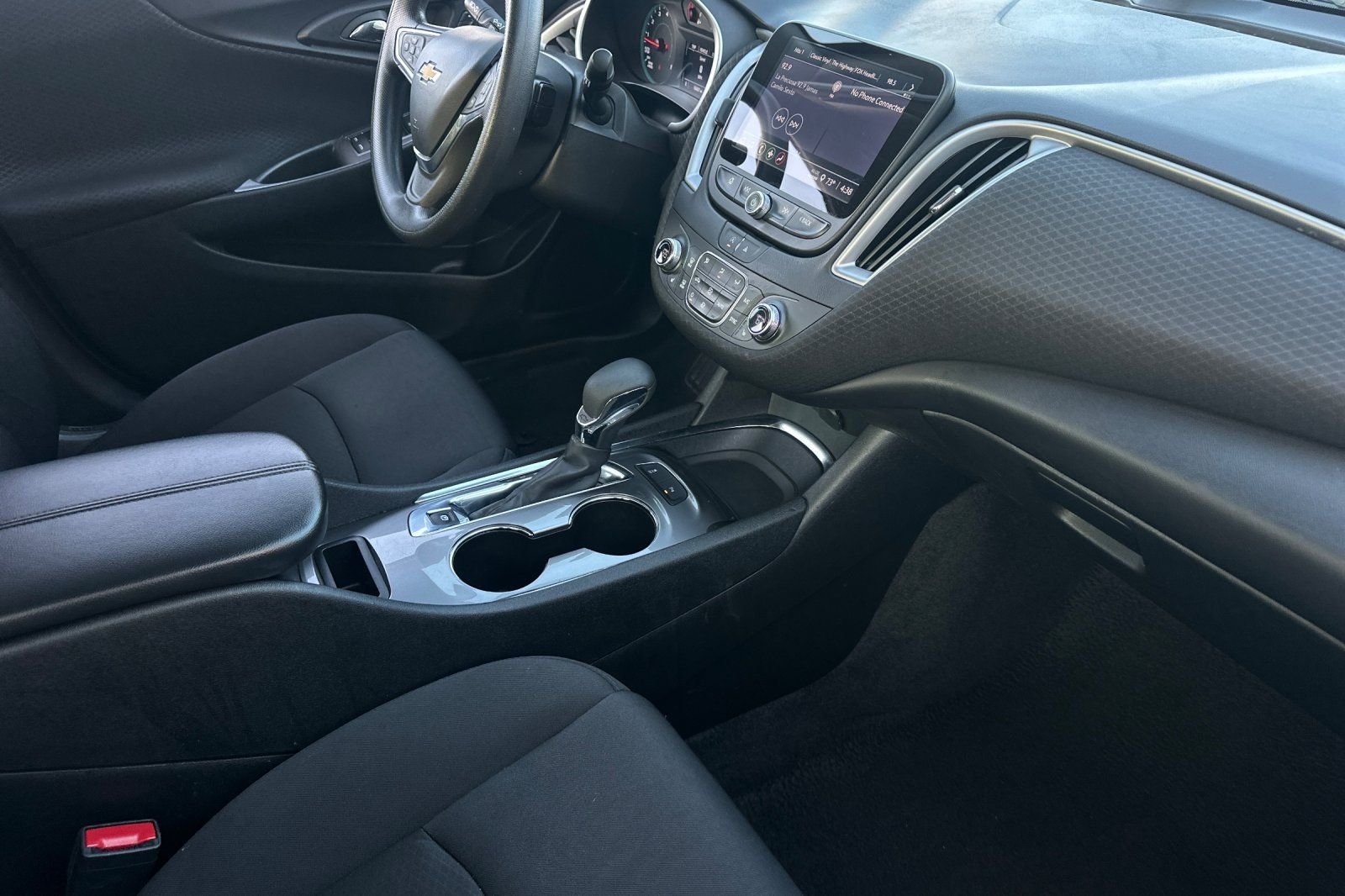Used 2024 White Chevrolet LT image 16