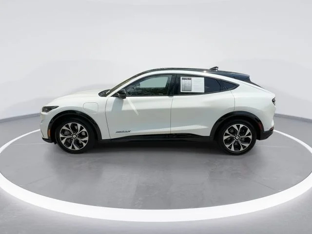 Used 2023 White Ford Premium image 5