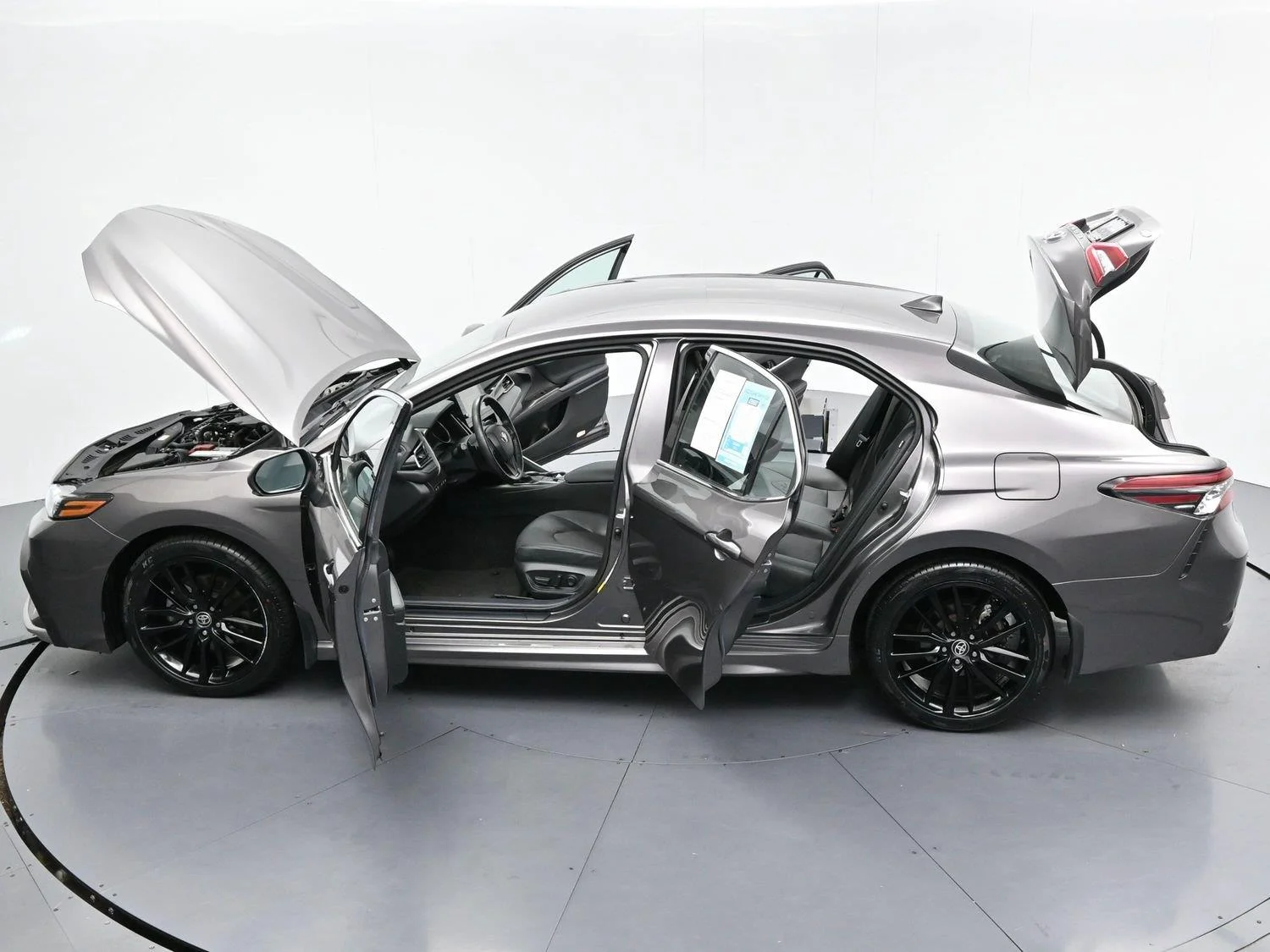 Used 2022 Predawn Gray Mica Toyota XSE image 43