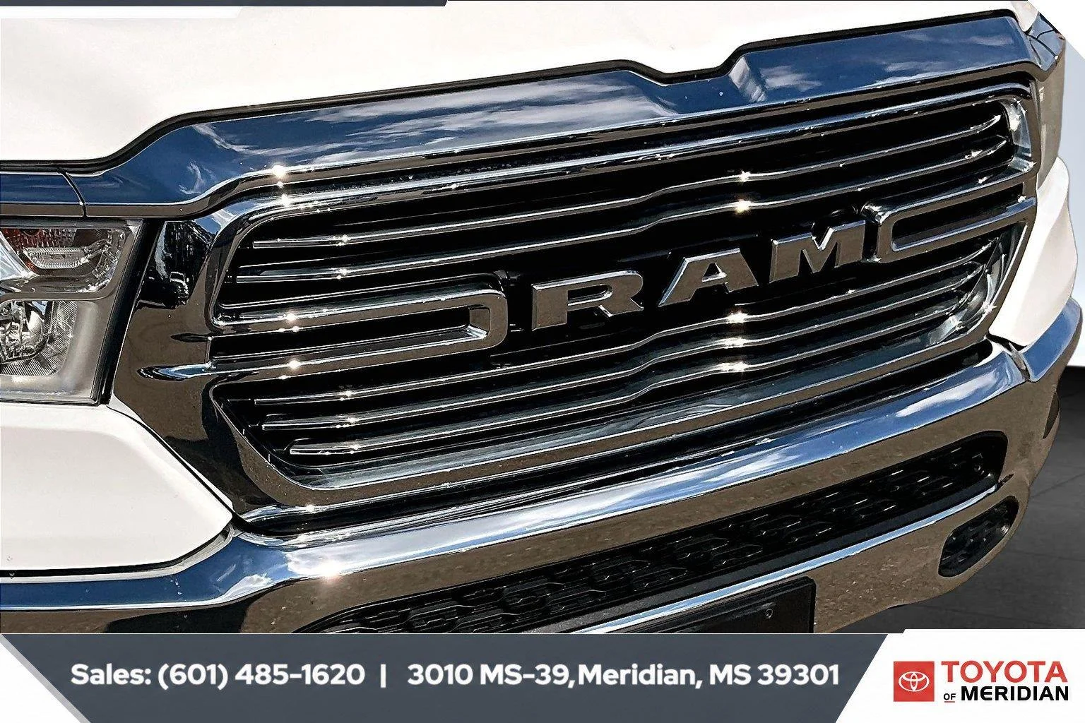 Used 2023 Bright White Clearcoat Ram Laramie image 21