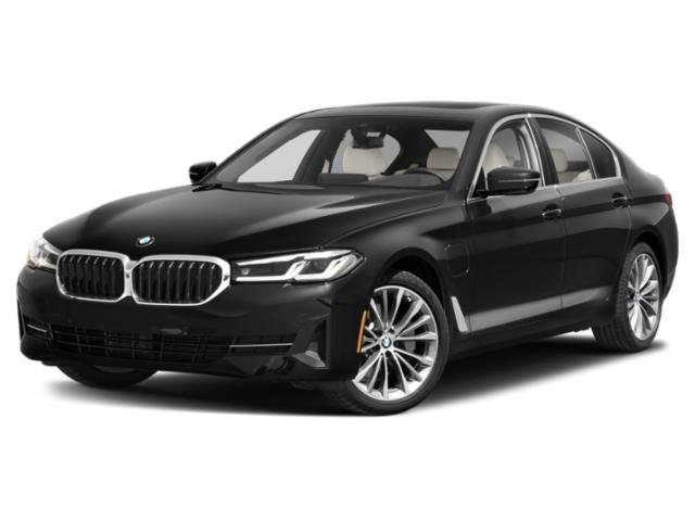 Used 2021 Glacier Silver Metallic BMW 530e image 4