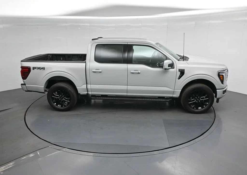 New 2026 Avalanche Ford Lariat image 38