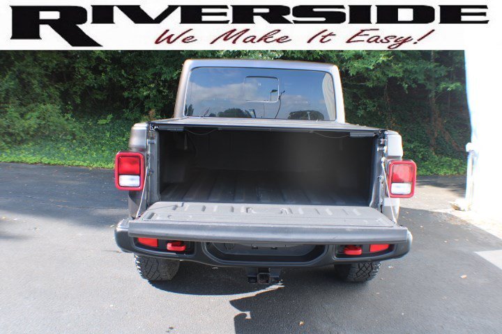 Used 2022 Granite Crystal Metallic Clearcoat Jeep Rubicon image 13