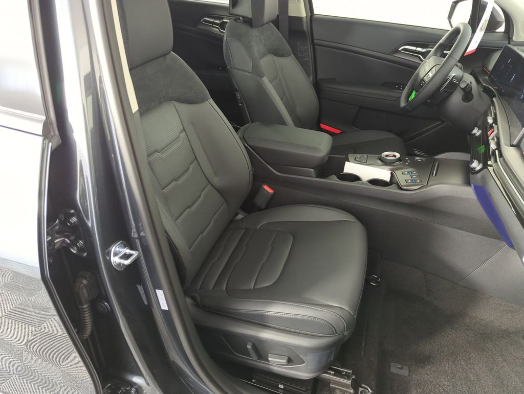 New 2026 Gravity Gray Kia SX-Prestige image 38