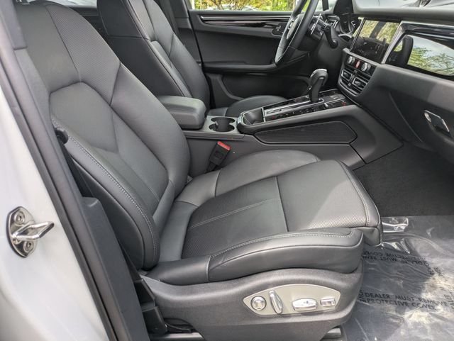 Used 2025 White Porsche Base image 30