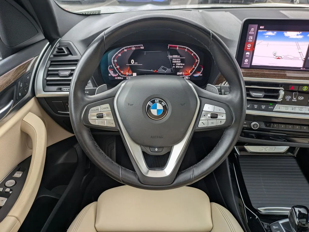 Used 2023 White BMW sDrive30i image 11