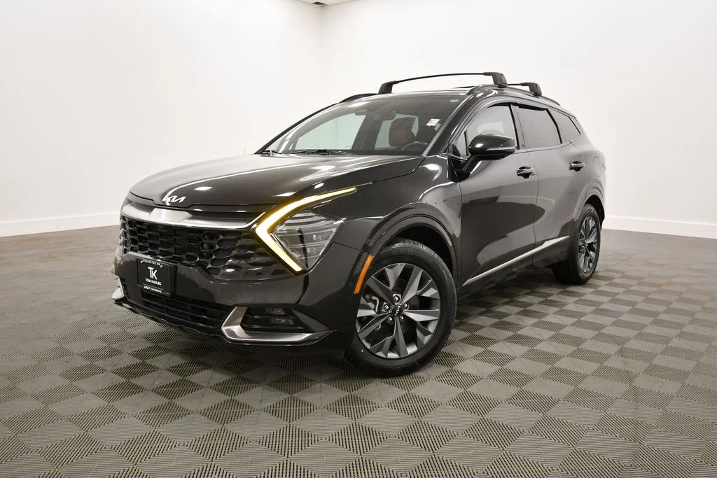 Certified 2023 Kia Sportage SX Prestige Hybrid with VIN KNDPXCAG4P7011074 for sale in Rochester, Minnesota