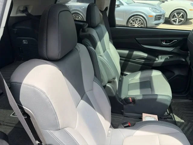 Used 2022 Abyss Blue Pearl Subaru Onyx Edition image 4