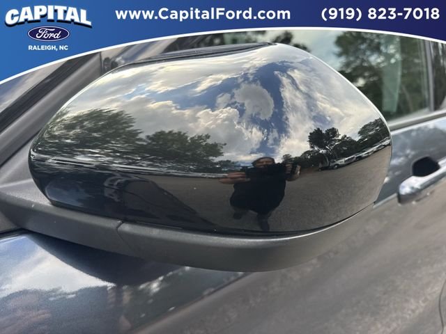 Used 2023 Blue Ford XLT image 12