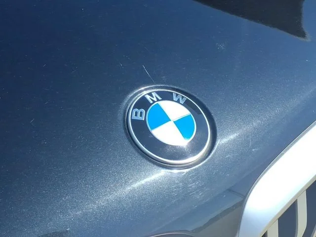 Used 2024  BMW xDrive40i image 27