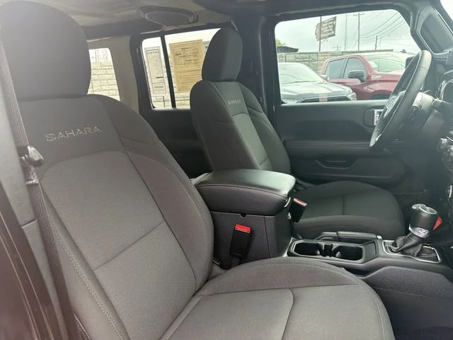 Used 2023 Black Jeep Sahara image 23