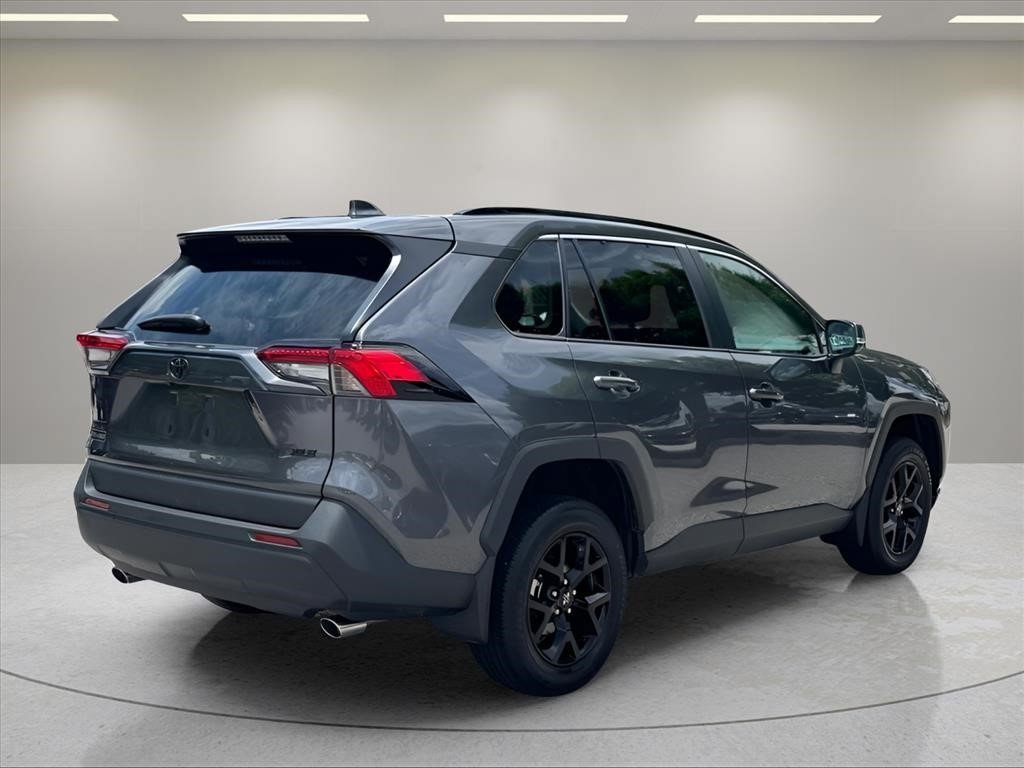 Used 2025 Magnetic Gray Metallic Toyota XLE image 5