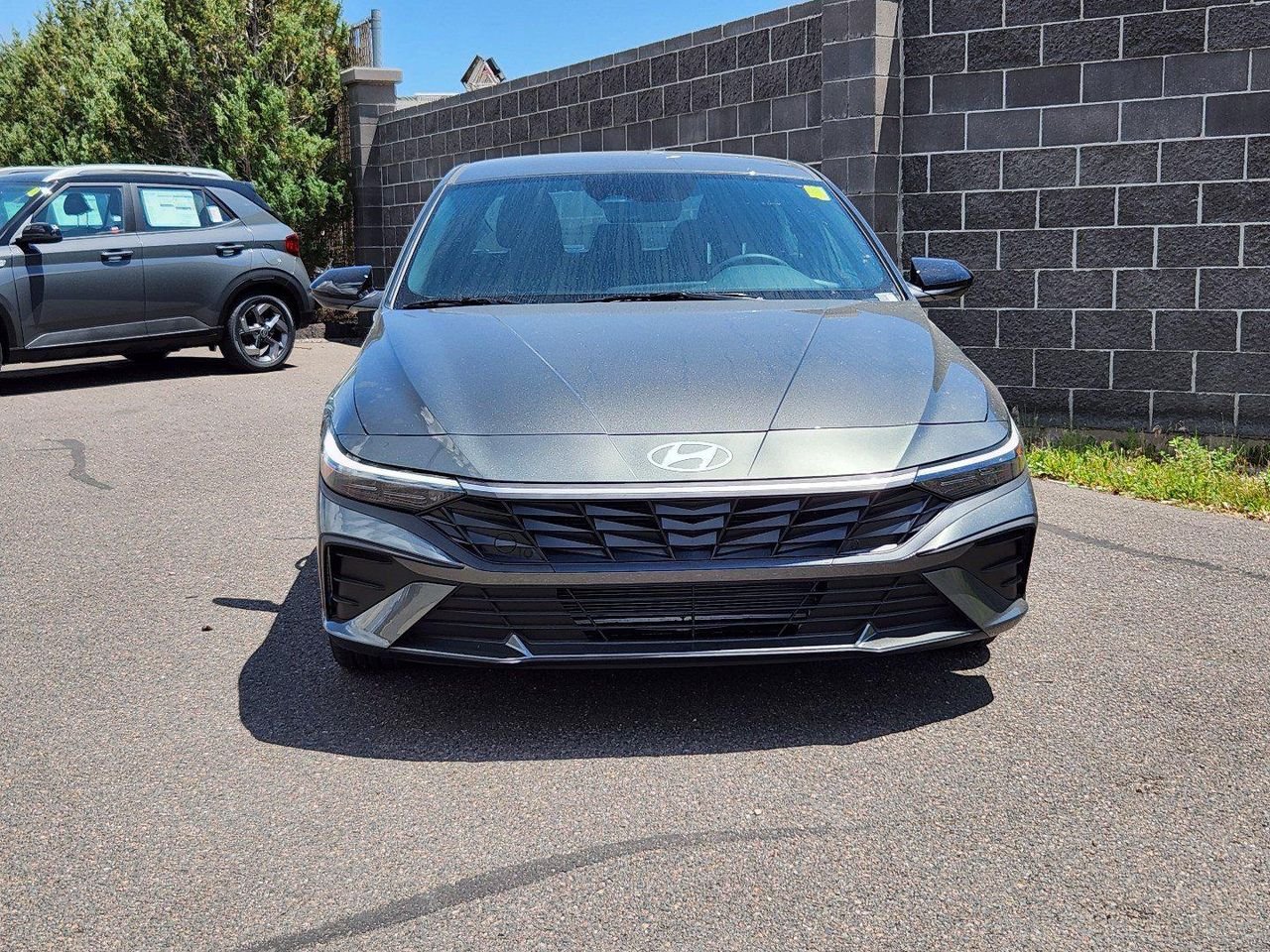 New 2026 Amazon Gray Hyundai SEL Sport image 4