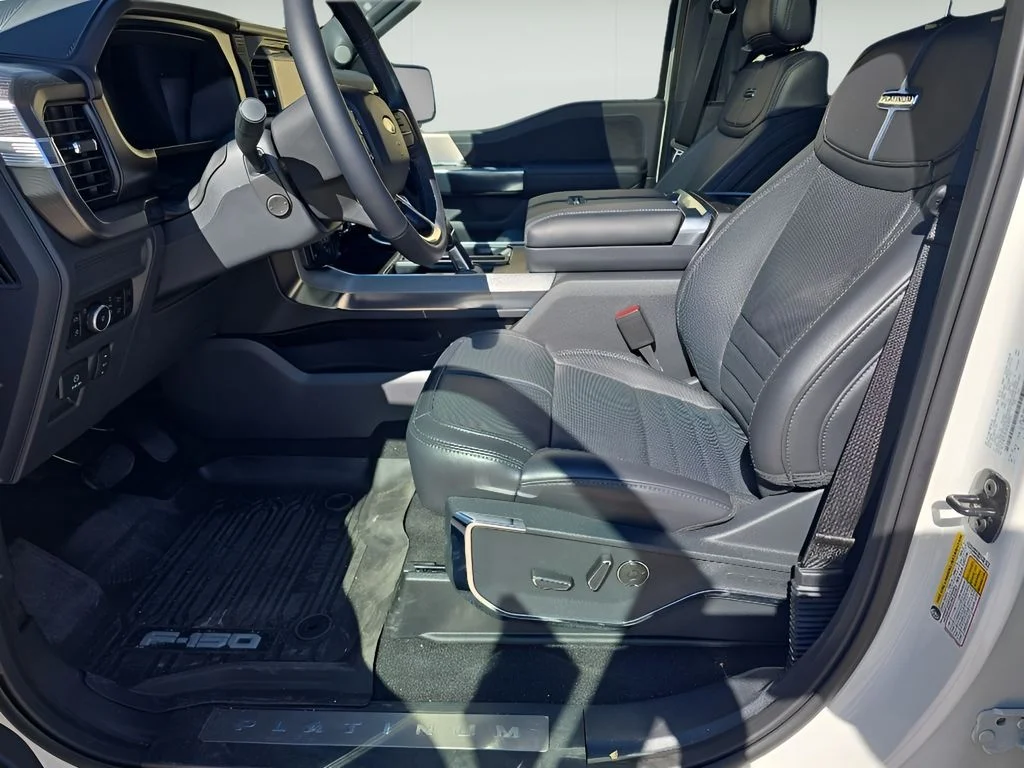 2025 Ford F-150 Platinum - Photo 13