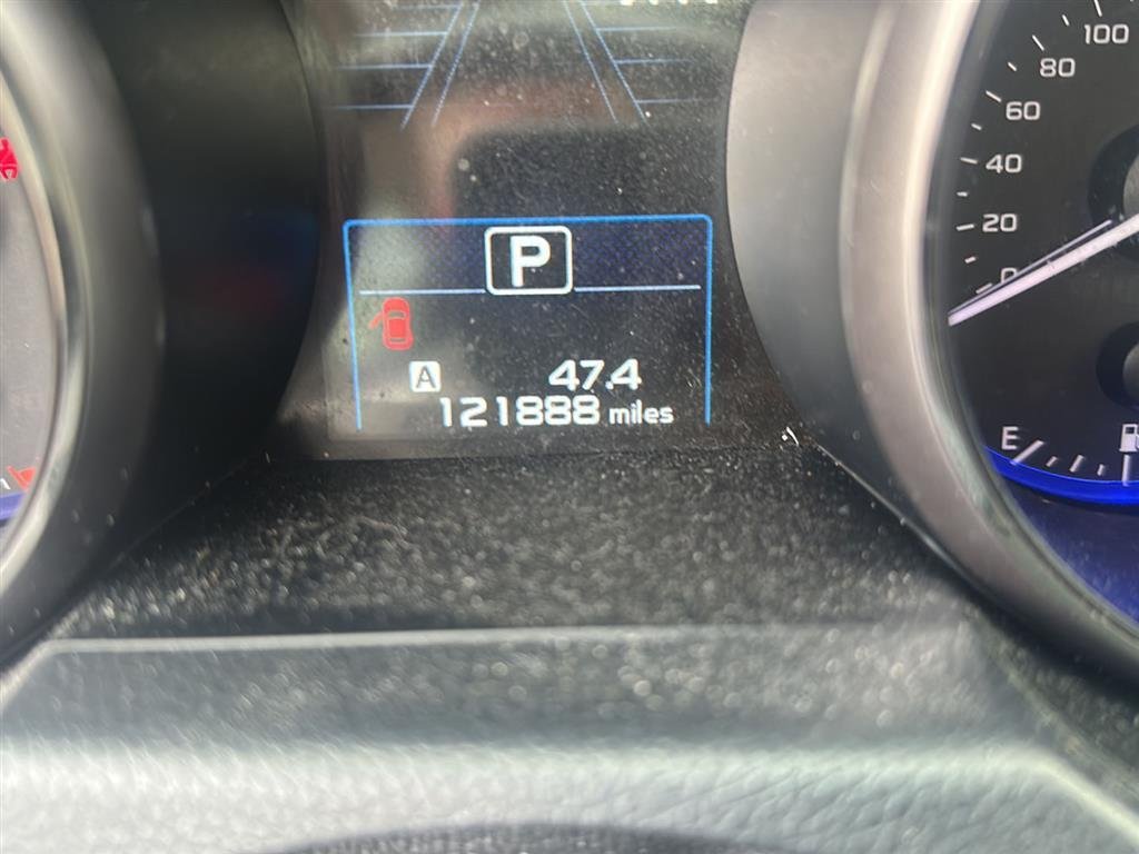 Used 2019 GREEN SUBARU 2.5ILM image 6