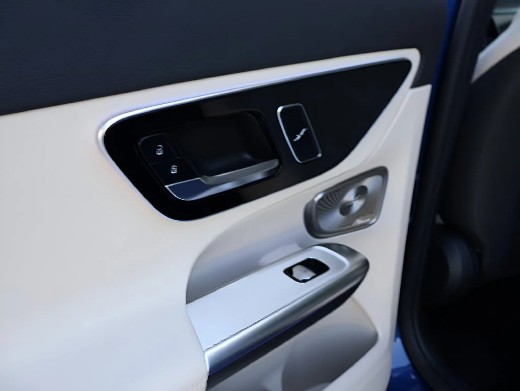 New 2027 Blue970 Mercedes-Benz GLC 300 image 22