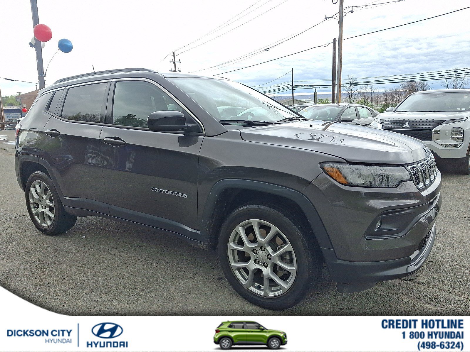 2023 Jeep Compass Latitude Lux 4X4's photo